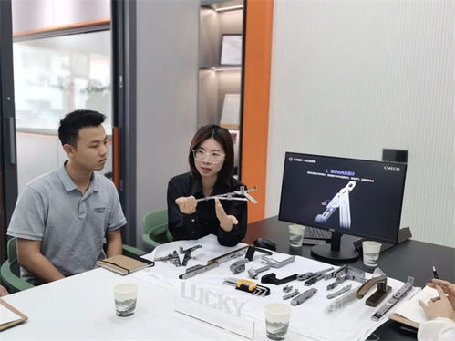 乐奇门窗携手希美克五金 深化技术交流，共筑创新引擎